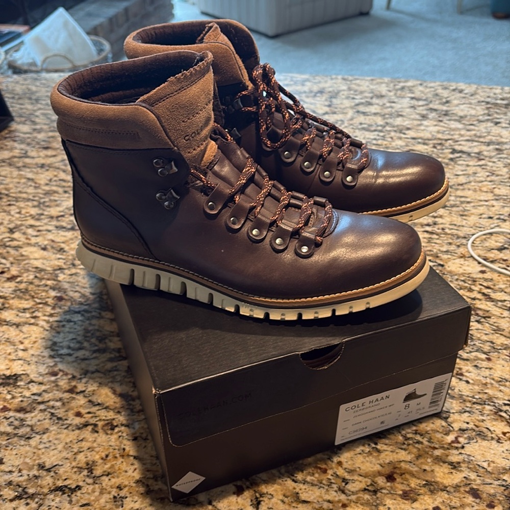 Cole Haan men’s brown Zero Grand hiker. Hardly worn. 8D waterproof & light!
